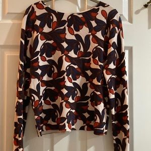 Ann Taylor pullover size M in a beautiful floral print